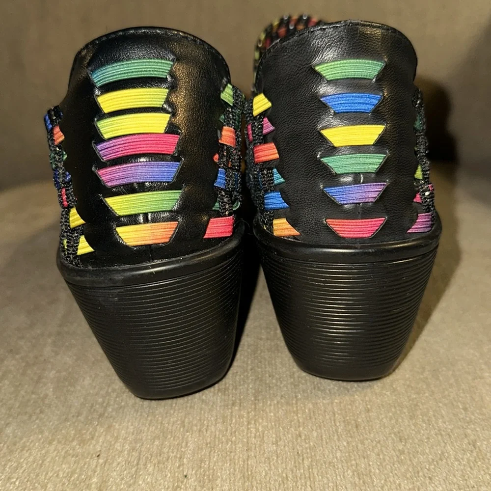 BARE TRAPS Women’s Memory Foam Umma Wedge Heel Rainbow Woven Sandal Size 8.5